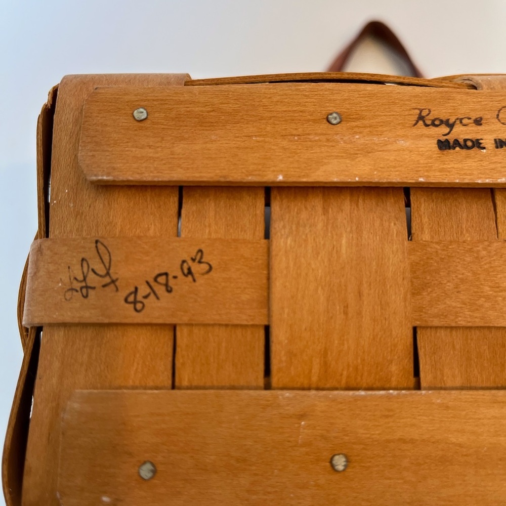 Hand-woven Signed Basket with Green Accents and Leather Handle - Picture 8 of 8